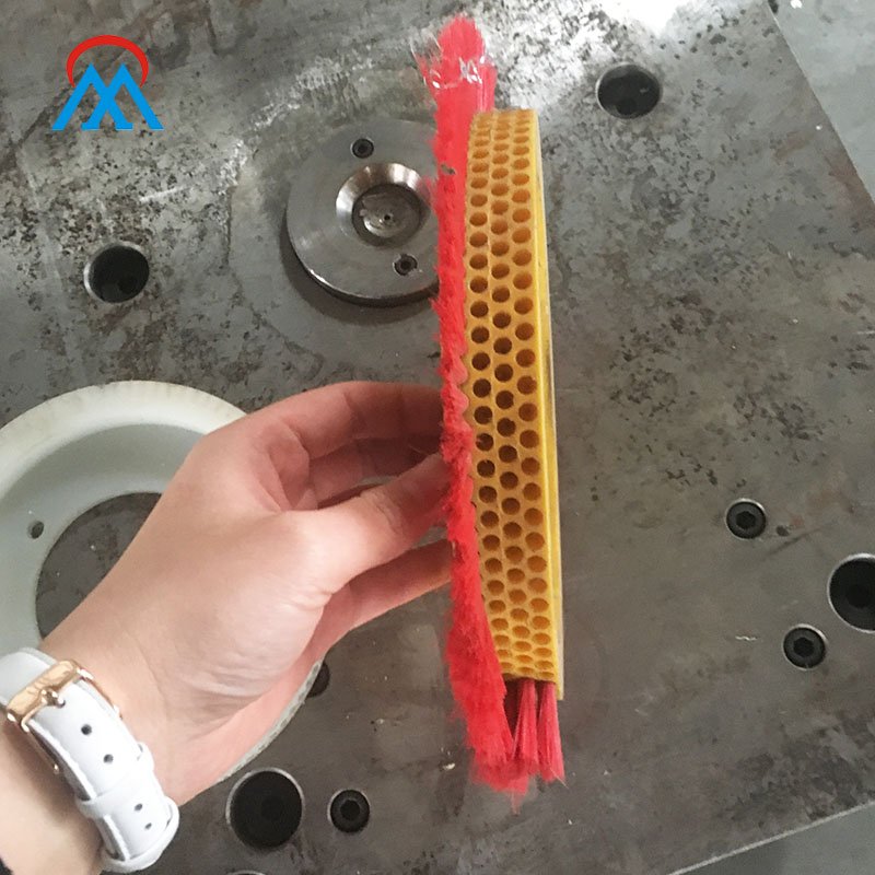 Meixin 2 Axis CNC Disc Brush Drilling And Tufting Machine MX204 2 Axis Brush Making Machine image4